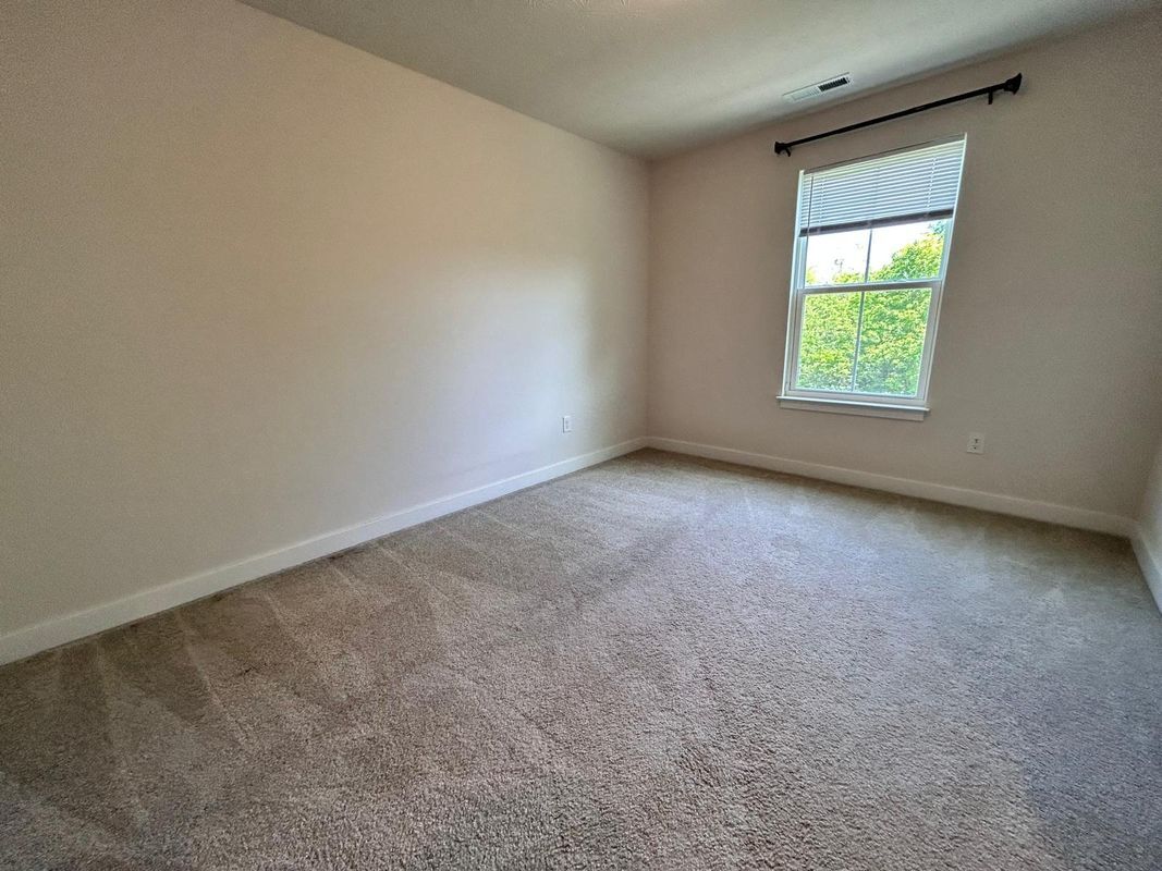 Building Photo - 4780 Kugler Ct