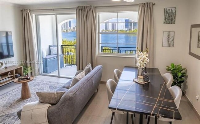 Building Photo - 3255 NE 184th St