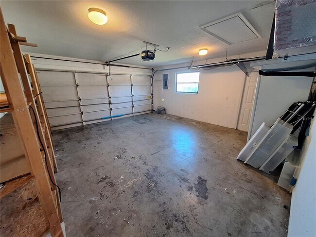 Building Photo - 25676 Aysen Dr