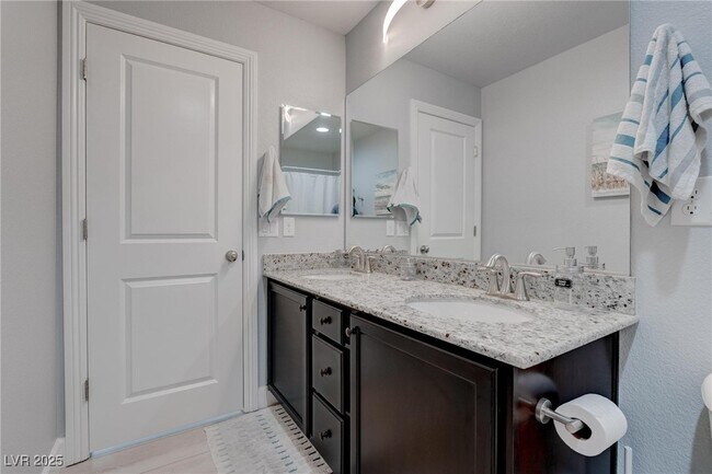 Building Photo - 10597 Cloud Whisper Dr