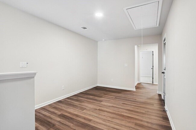 Building Photo - 4096 Island View Dr