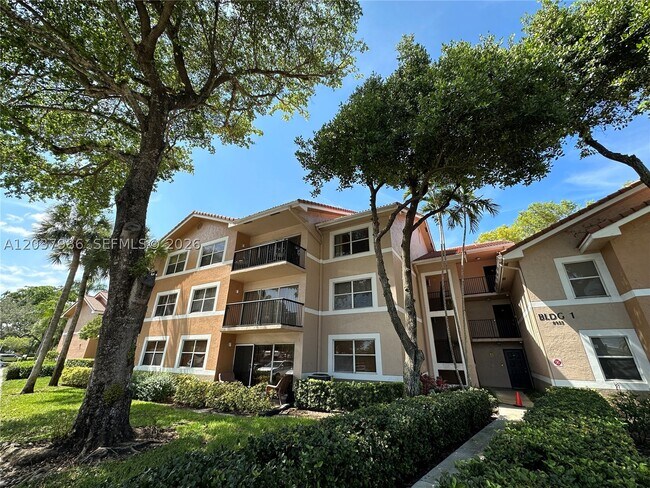 Building Photo - 8955 Wiles Rd