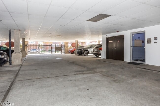 Building Photo - 349-353 S Broad St