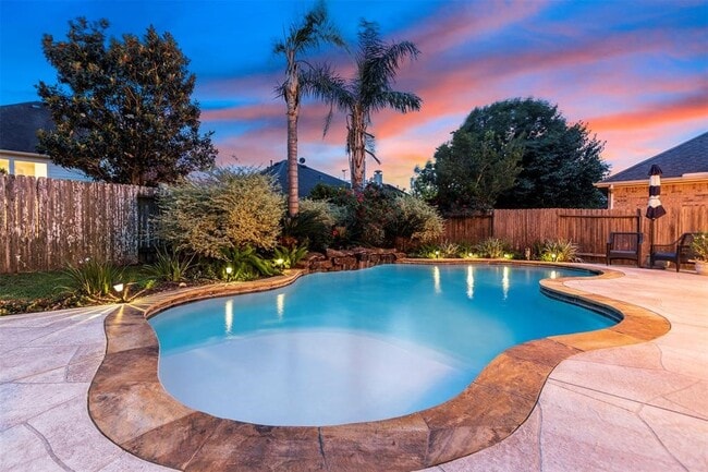 Building Photo - 5110 Shadow Breeze Ln