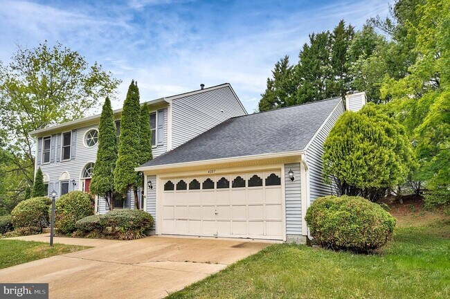Building Photo - 4287 Exeter Dr