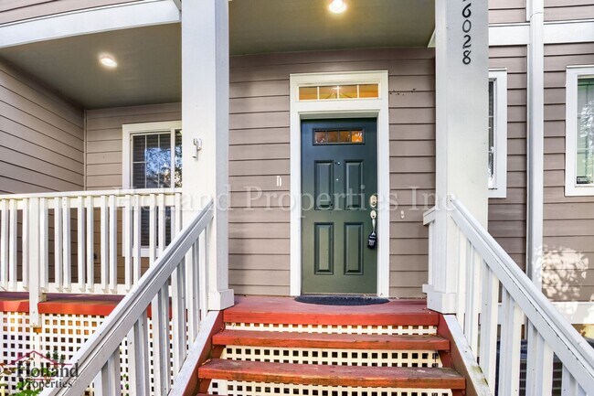 Building Photo - 16028 SW Gage Ln