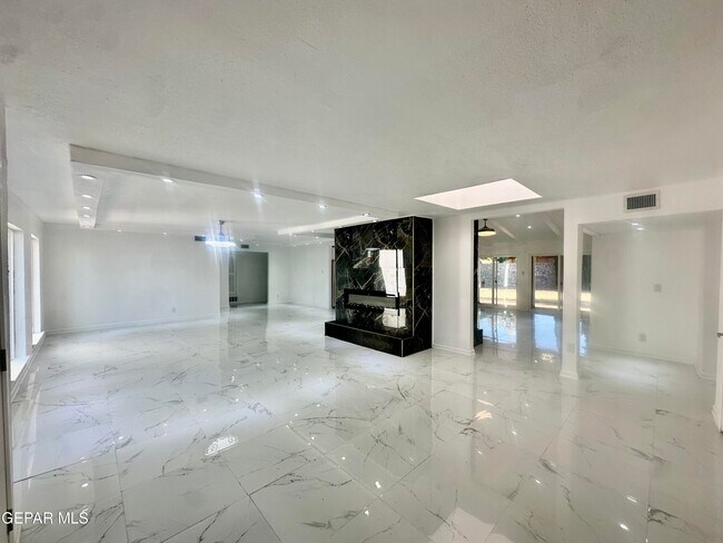 Building Photo - 6332 El Risco St