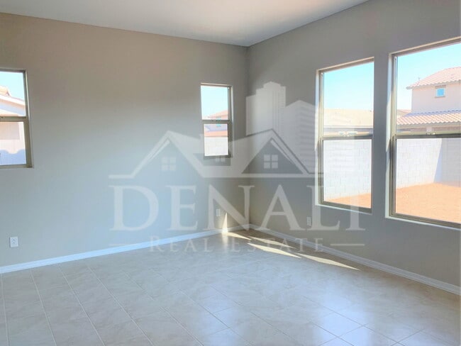 Building Photo - 14351 W Georgia Dr