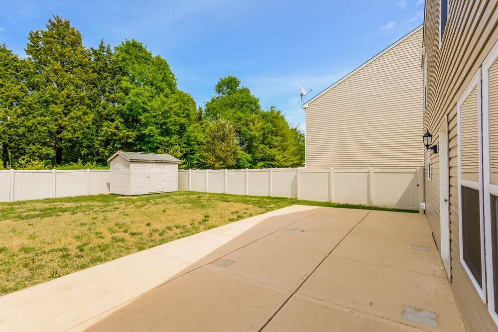 Building Photo - 275 Ranlo Ave