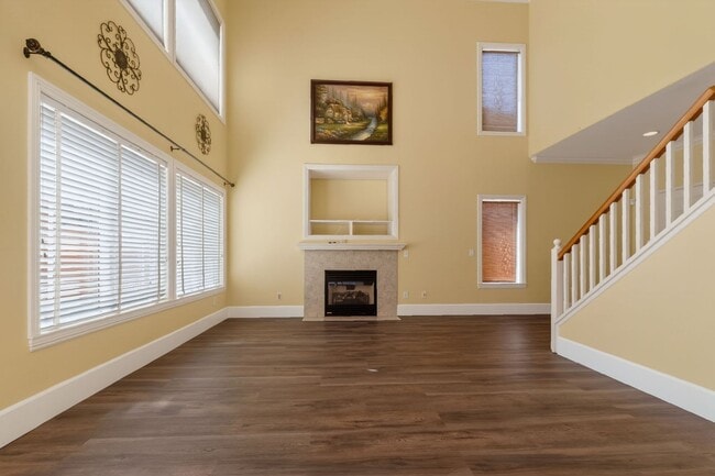 Building Photo - 10009 Kika Ct