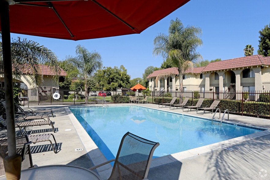 Photo of Shadow Mountain Apartments