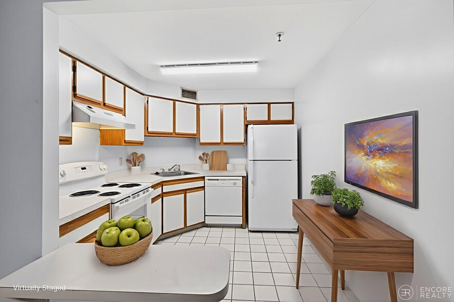 Building Photo - 394 Ocean Ave