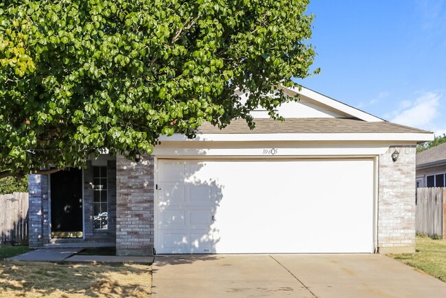 Building Photo - 10605 Towerwood Dr