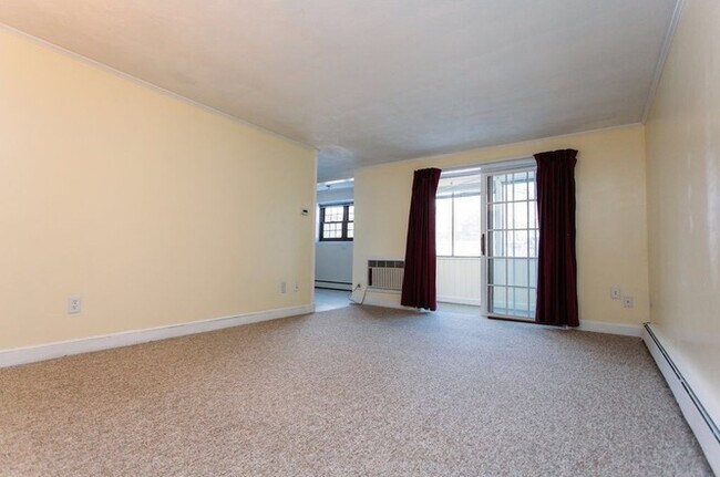 Living Room - 68 Preston St