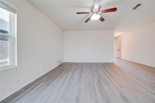 Building Photo - 1426 Raven Dr S