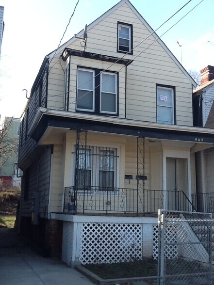 Primary Photo - 171 Milford Ave