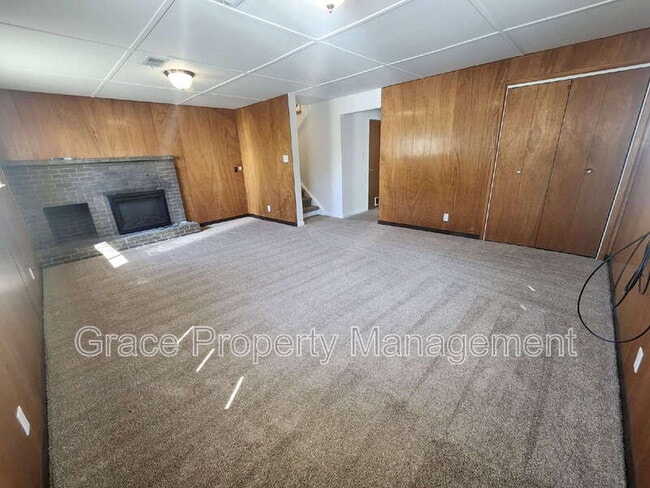 Building Photo - 10946 Melody Dr