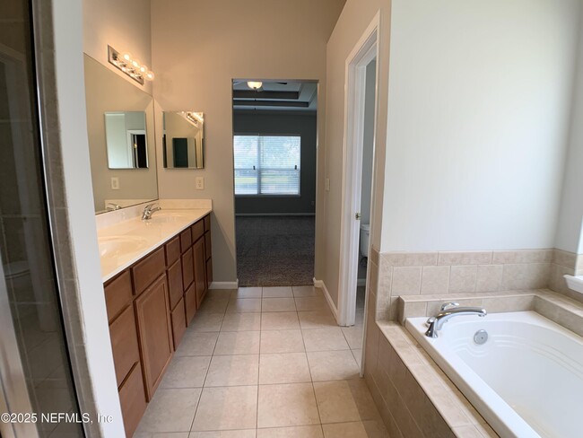 Building Photo - 1213 Harbour Town Dr