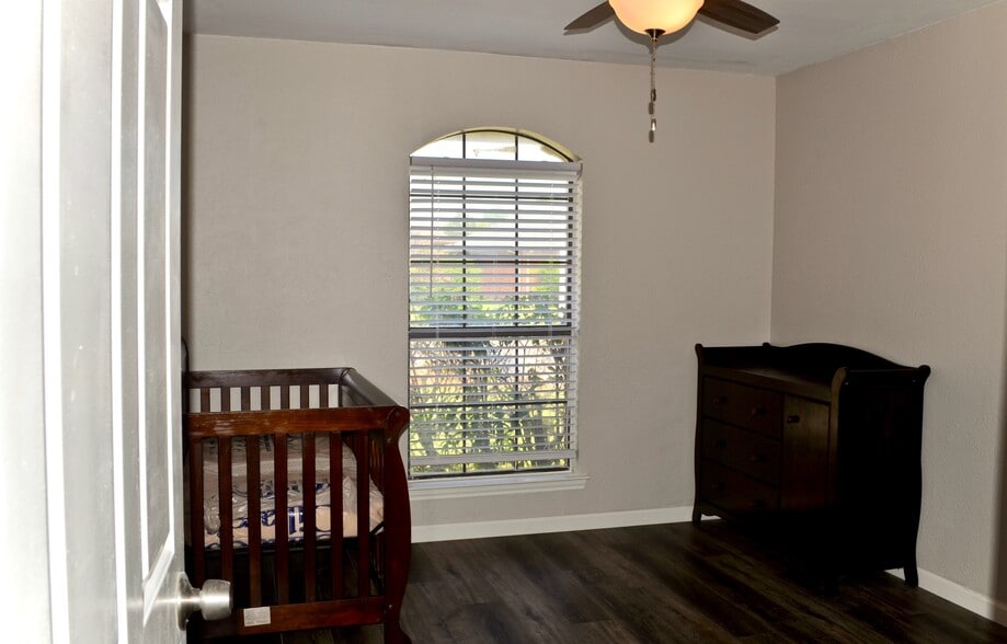 Building Photo - 13333 Fall Manor Dr