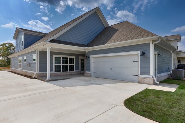 Building Photo - Luxury Craftsman Home in Monrovia Springs