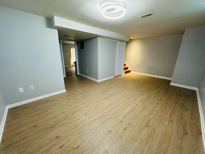 Building Photo - 1433 Harford Square Dr