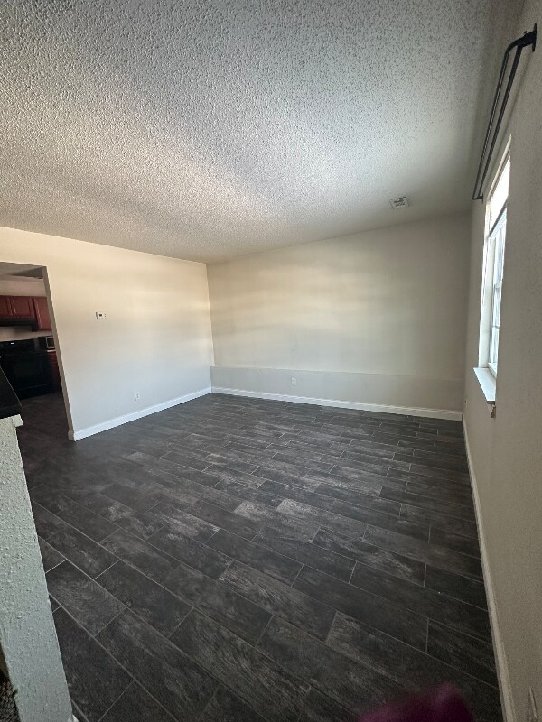 Building Photo - 401 Douglas