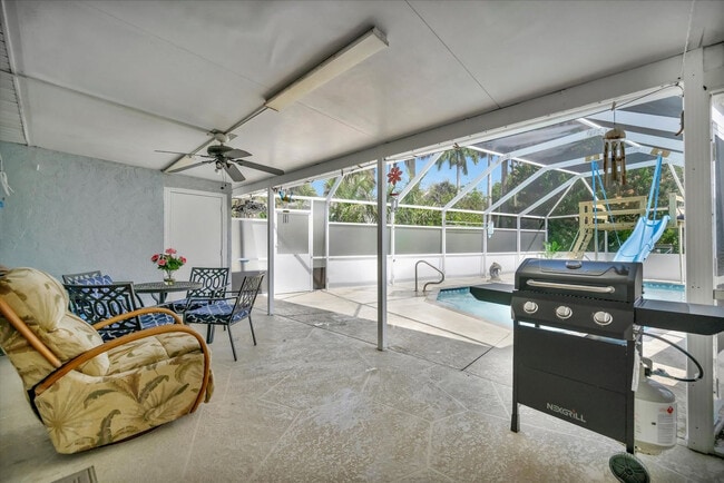 Building Photo - 4408 E Riverside Dr