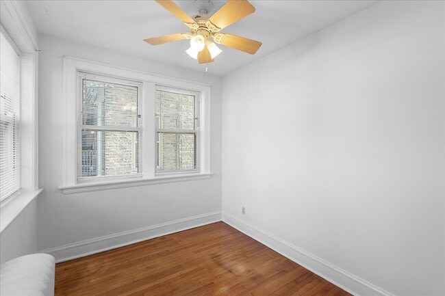 Building Photo - 811 Dobson St