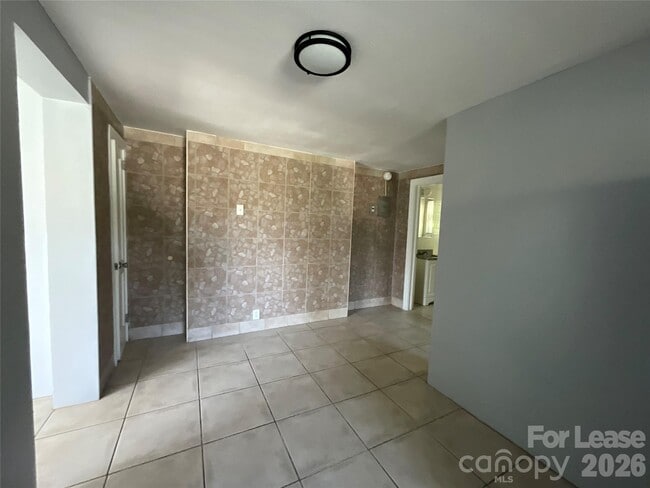 Building Photo - 259 Jefferson Ct NE