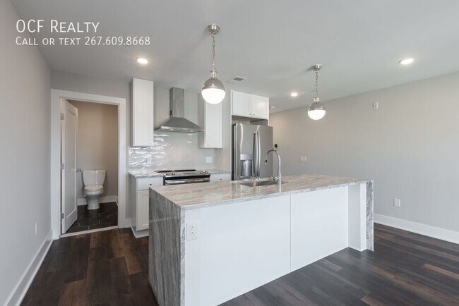 Building Photo - 711 N 16th St