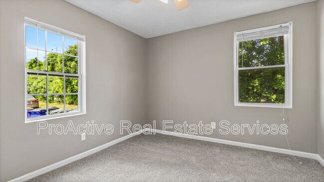 Building Photo - 1451 W Ocean View Ave