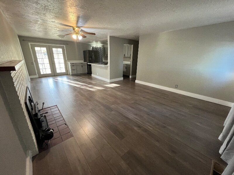 Building Photo - 1012 Whitman Ct