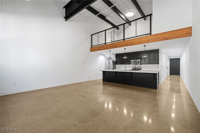 Building Photo - 2341 Scranton Rd