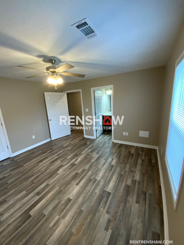 Building Photo - 477 Dana St