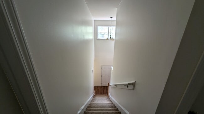 Building Photo - 157 Dennis Dr
