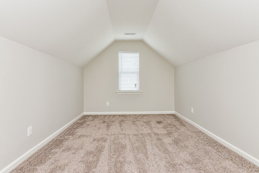 Building Photo - 48 Ashby Dr