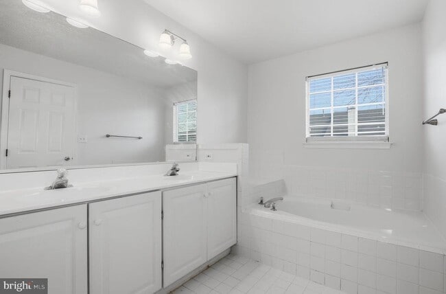 Building Photo - 13123 Copper Brook Way