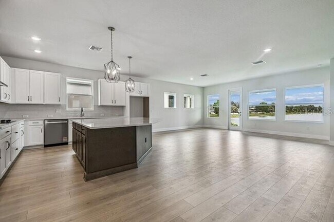 Building Photo - 11865 Mile Marsh Dr