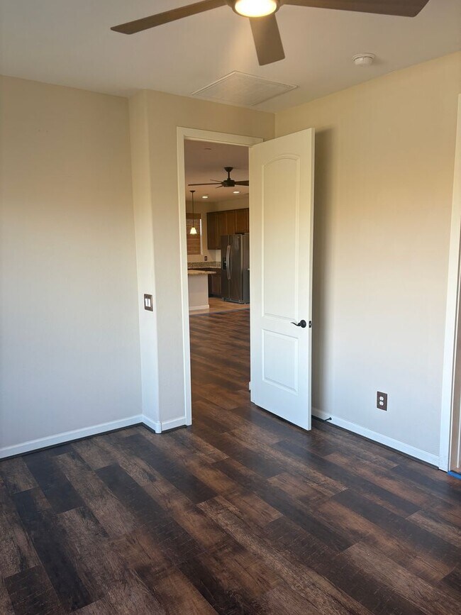 Building Photo - Unfurnished, 1-Year Long-Term Rental (Procure Only)