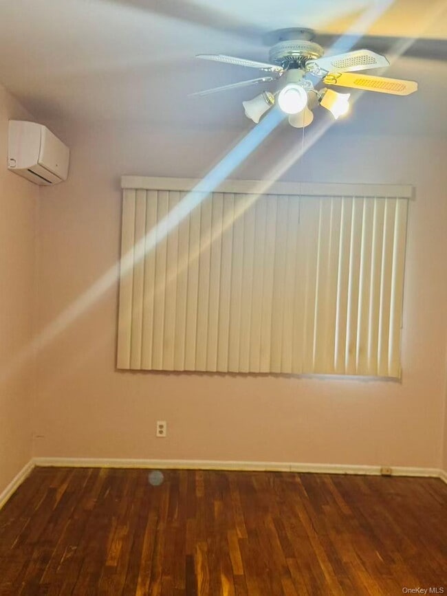 Building Photo - 199-28 24th Ave