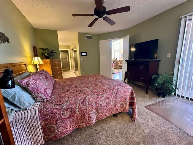 Building Photo - 5001 E Mesquite Wood Ct