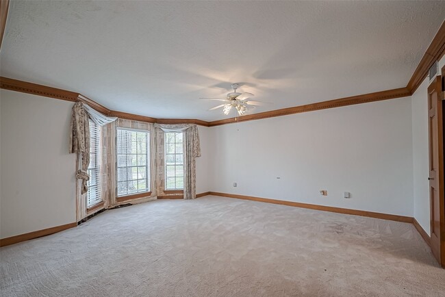 Building Photo - 18307 Champion Forest Dr