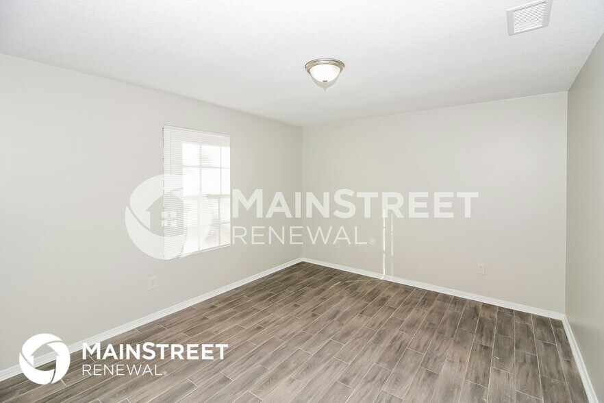 Building Photo - 26 Hickory Hills Dr