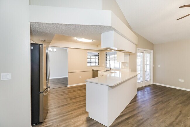 Building Photo - 8823 Gum Tree Ave