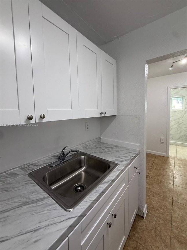 Building Photo - 10 NW 77th St