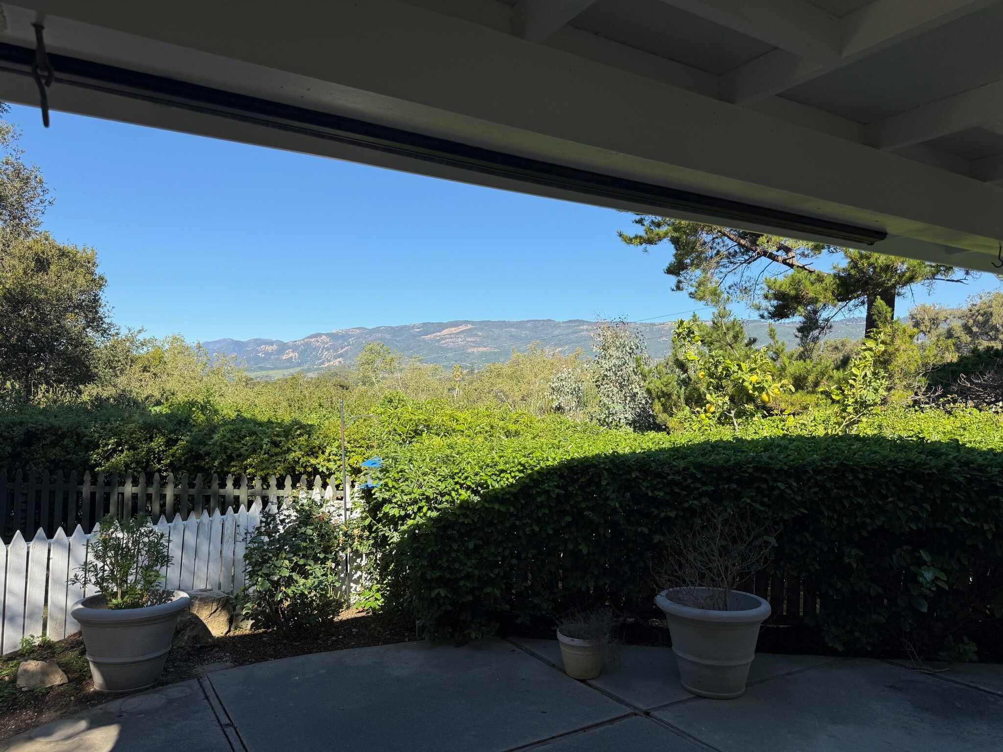 Building Photo - 486 Vaquero Ln