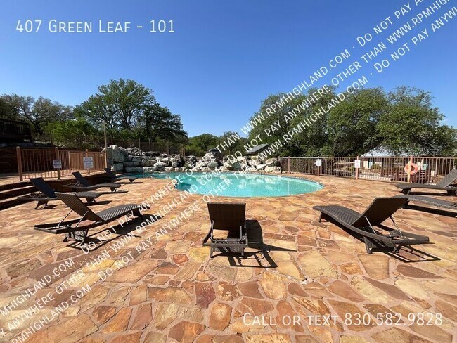 Building Photo - 407 Green Leaf