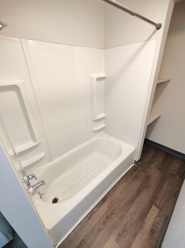 Building Photo - 2423 Wrights Wy