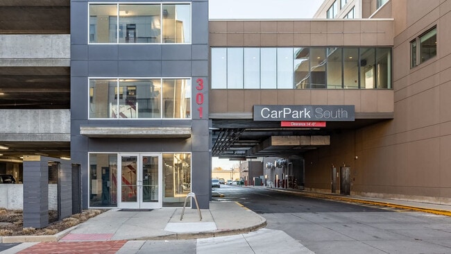 Building Photo - 235 S Delaware St