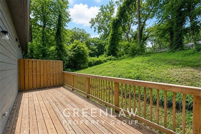 Building Photo - 1226 Byewood Ln SW